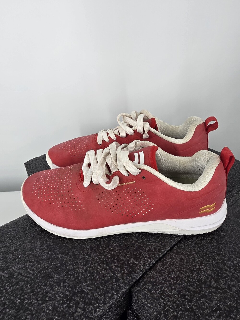 Strike Movement Sueze Red Suede Cross Trainer Men 11.5 CrossFit Gym Shoes